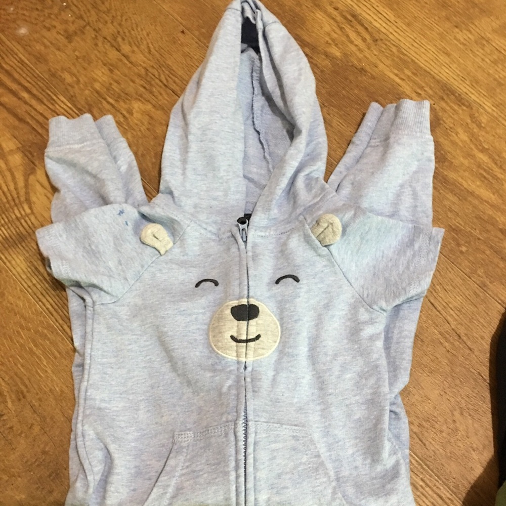 Carters ZIP up romper